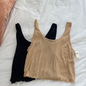 New with tags Aerie offline casual tank tops!
